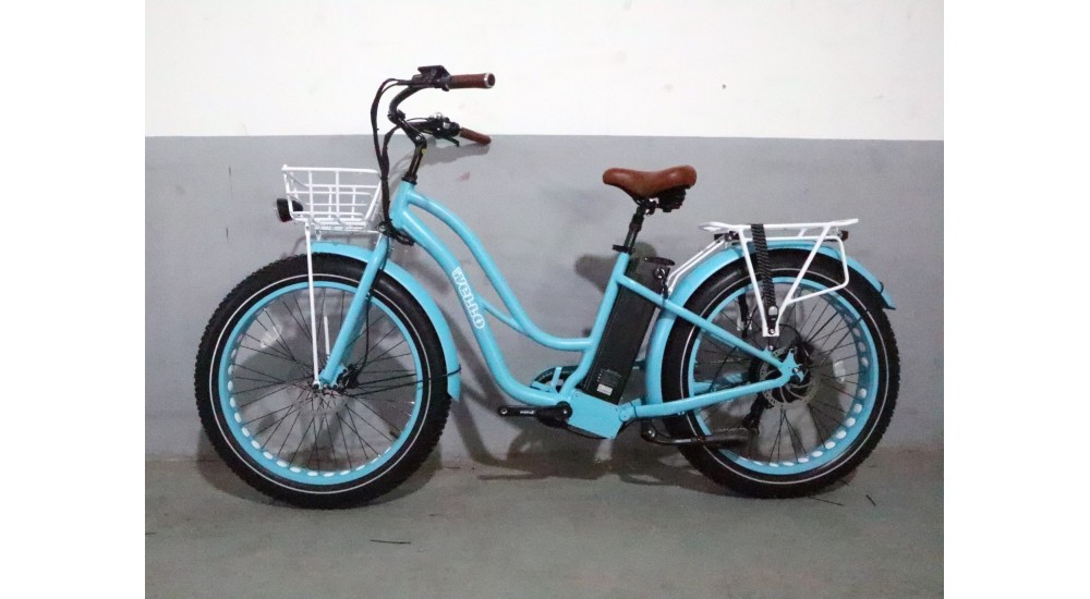 Fat Bike Electrique BEACH CRUISER Femme mixte couleur bleu ciel /blanc occasion
